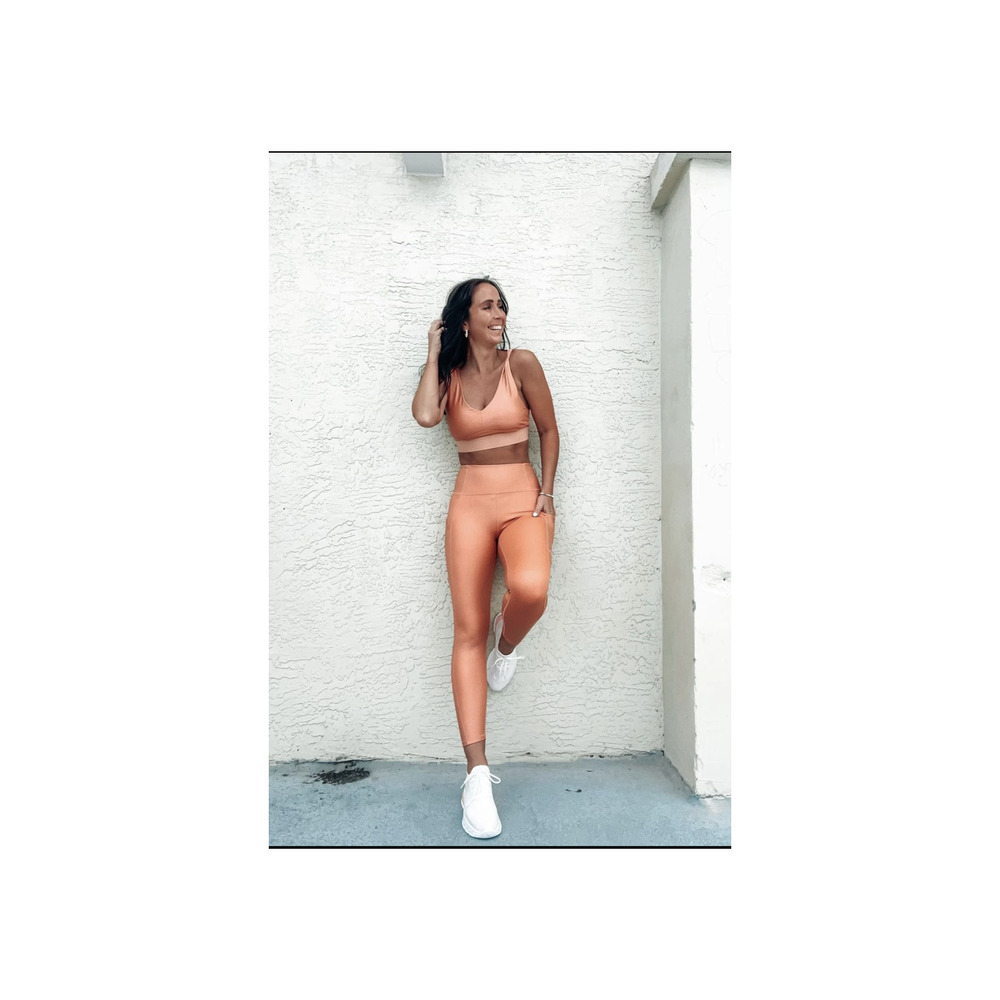 NWT Fabletics High Waisted Pocket Iridescent Luxe Legging Bra Set Copper Pink